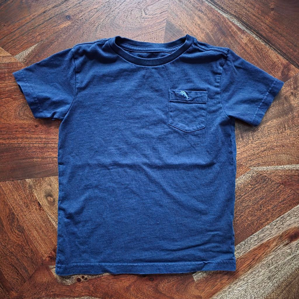 Boys Tommy Bahama Blue Short Sleeve Tee Size 5 with White Dolphin